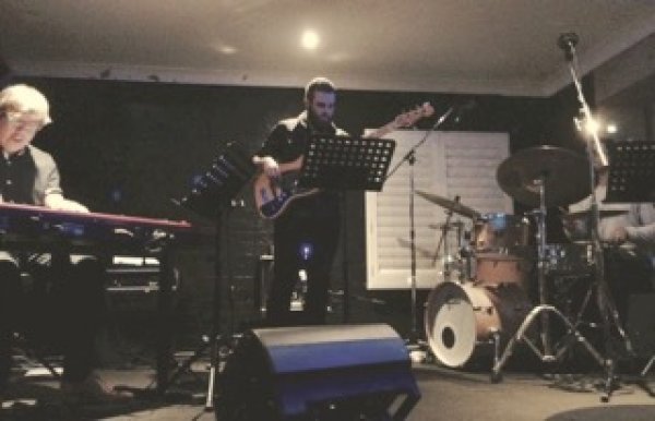Jacob Neale trio