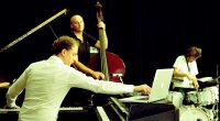 Benny Lackner trio